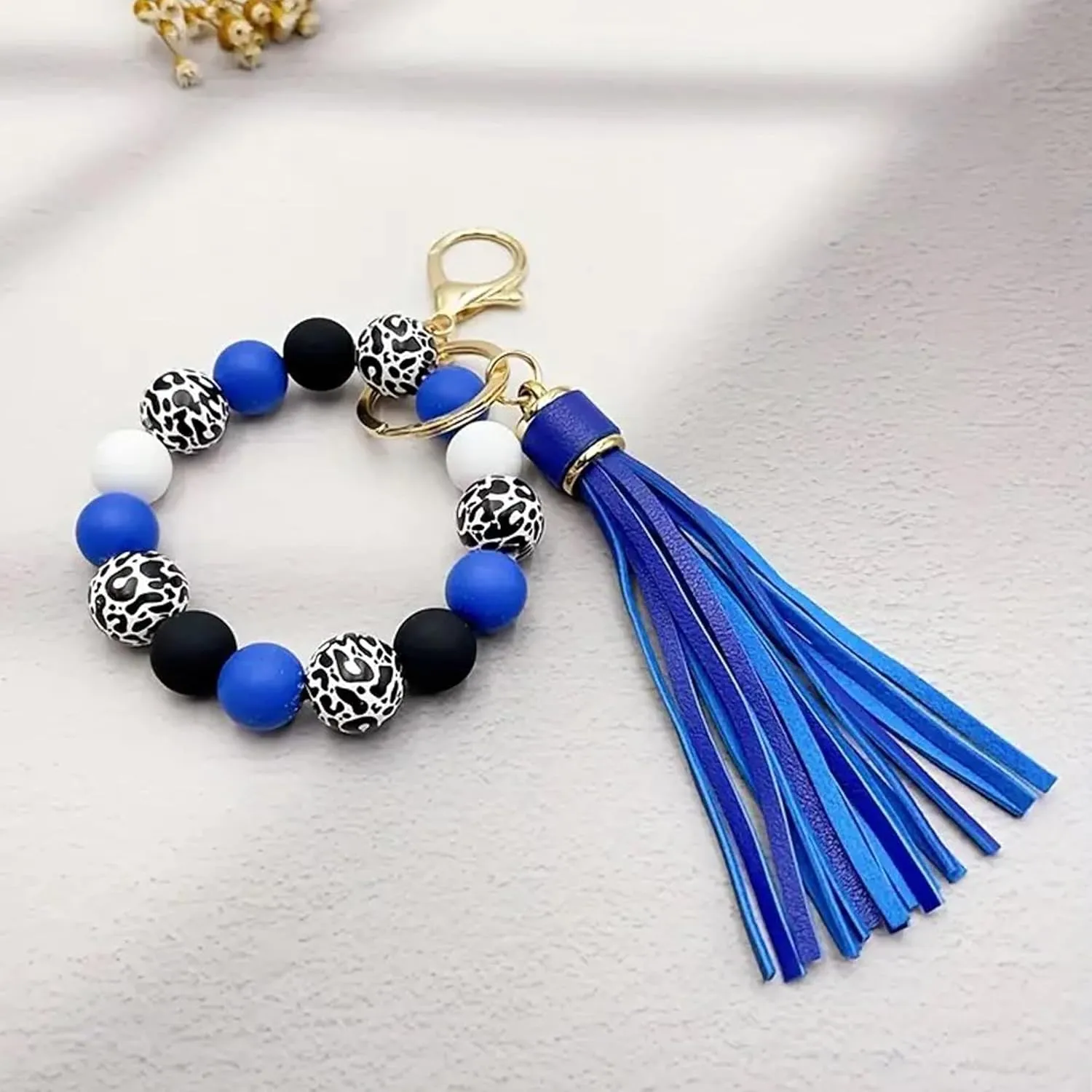 Black Leopard Print Wood Beads Bracelet Keychain Wristlet for Women, Cute Key Ring PU tassel Beaded Bangle Bracelets