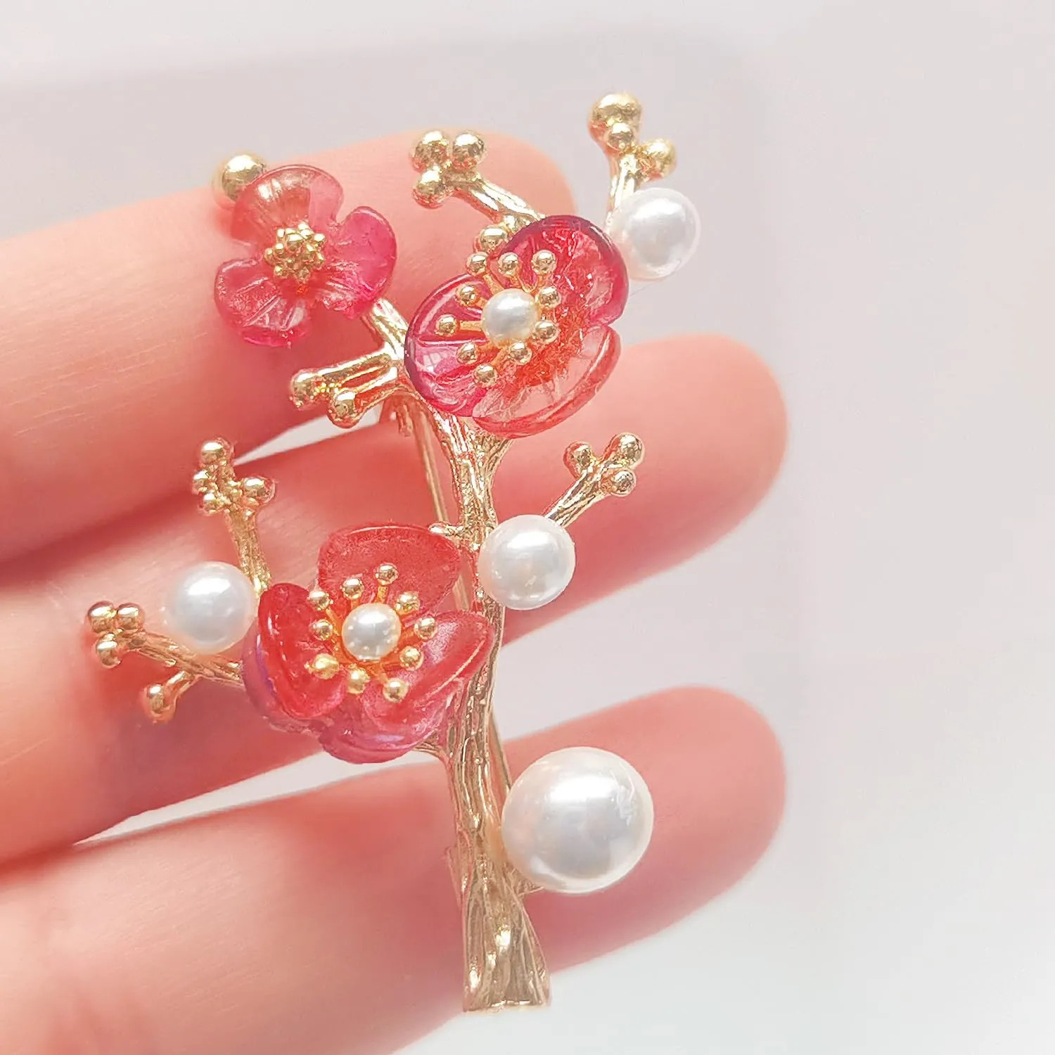 Brooches for Women with Crystal, Pink Flower, Rhinestone Brooches Pins Elegant Jewelry Blossom Fashionable Gifts Ladies Bouquet Brooches Pin for Birthday, Party, New Year, Wedding