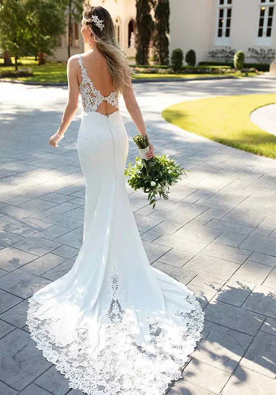 Chic Mermaid Straps Lace Wedding Dresses Modest Bridal Gowns CBD413