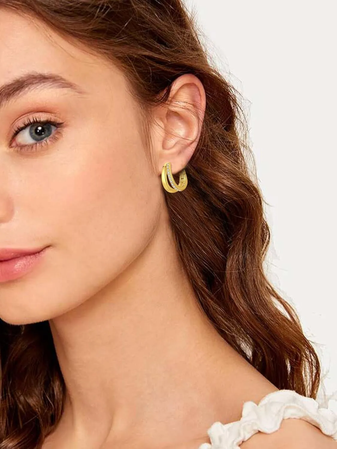 Chunky Gold Earrings for Women Hoop Earrings Lightweight Teardrop Earrings Hypoallergenic Gold Chunky Earrings Trendy Waterdrop Hoop Earrings for Birthday Gifts
