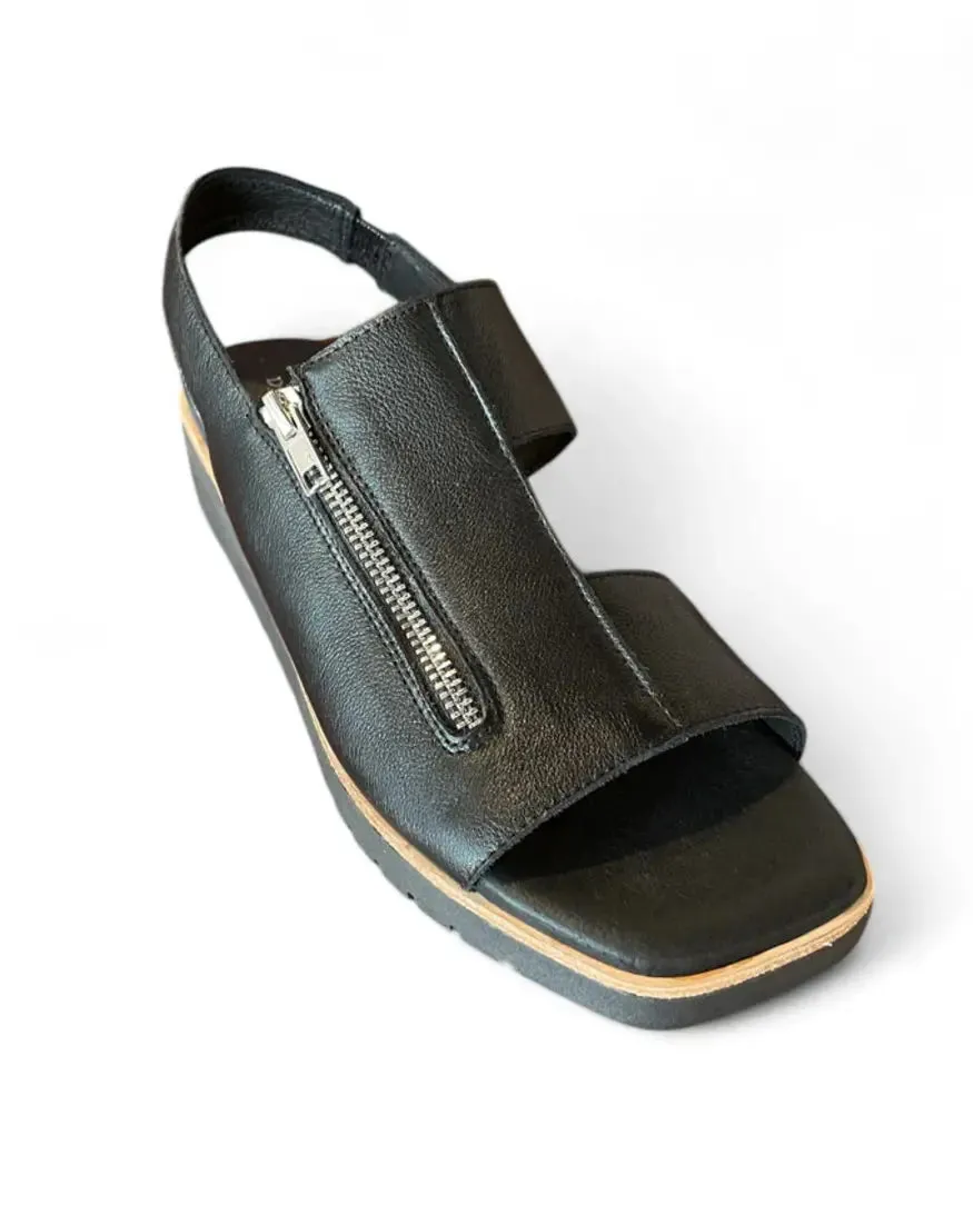 Django and Juliette Kemma Sandal  -  Black