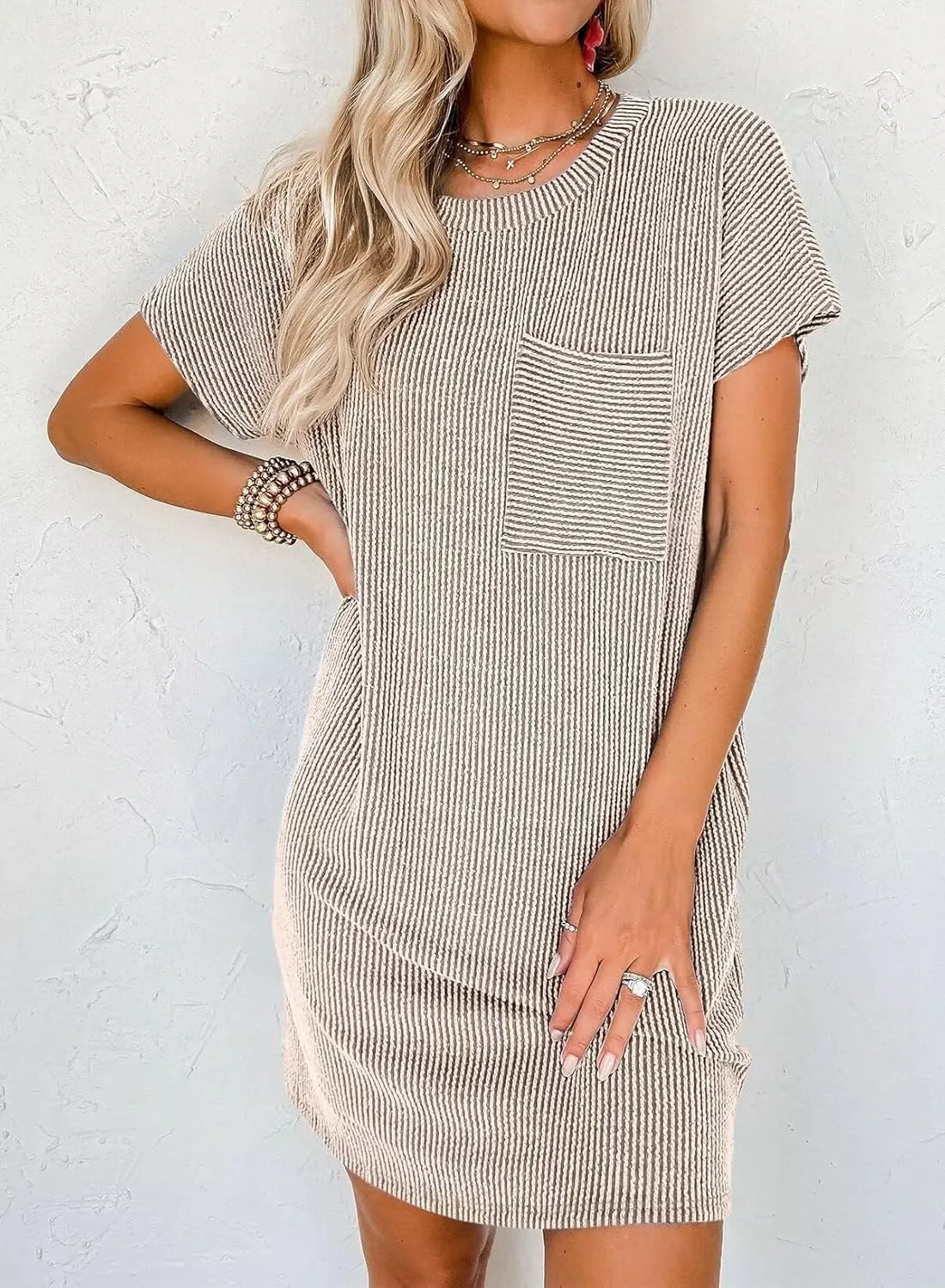 Summer Dresses for Women 2025 Short Sleeve Crew Neck Textured Mini Dress with Pocket Casual Beach Sundress