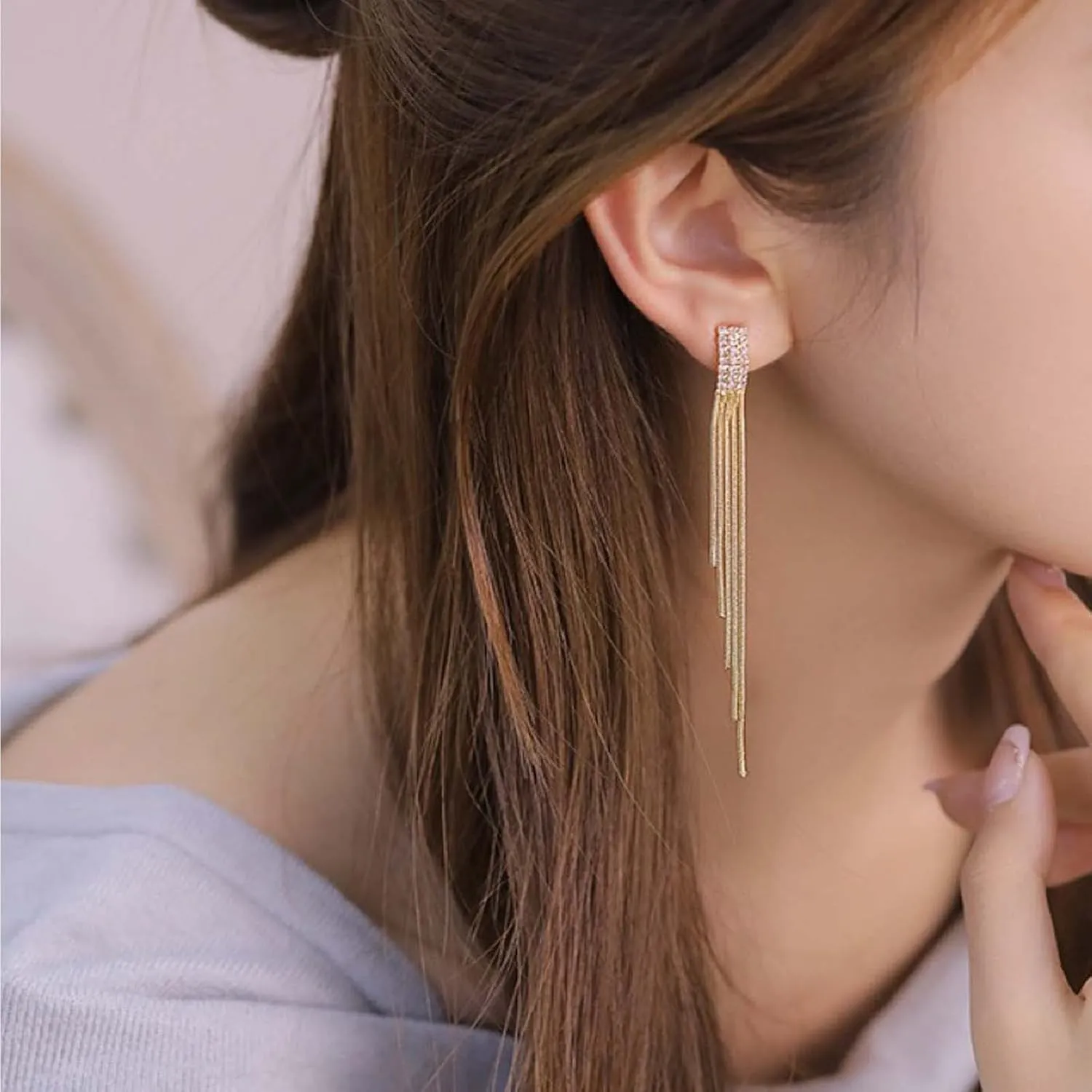 Vintage Crystal Chandelier Dangle Earrings Rhinestone Tassel Chain Earrings Wedding Bridal Chandelier Earrings Gold Round Metal Snake Chain Earrings Jewelry for Women (Gold)