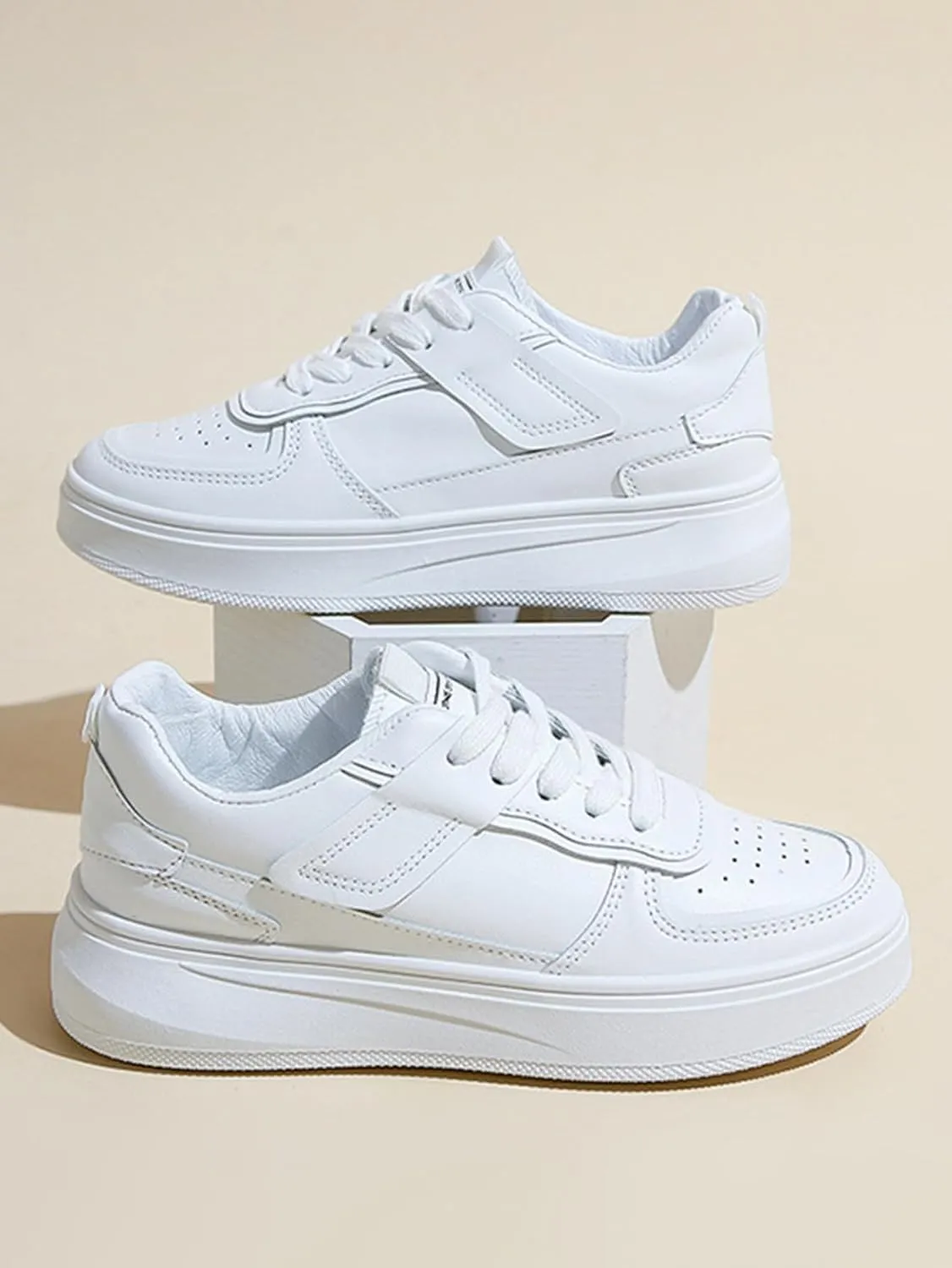 Women's Colorblock Lace Up Front Skater Round Toe Shoes Casual Sneakers